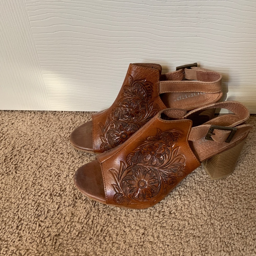 Roper Leather Tooled Mika Heels